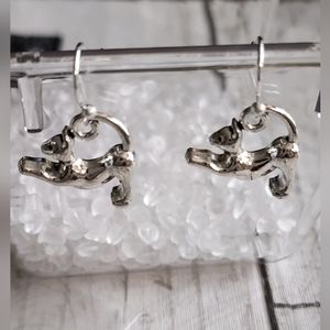 Streachy  Cat Earrings Silver Tone  925 French Hook ER
